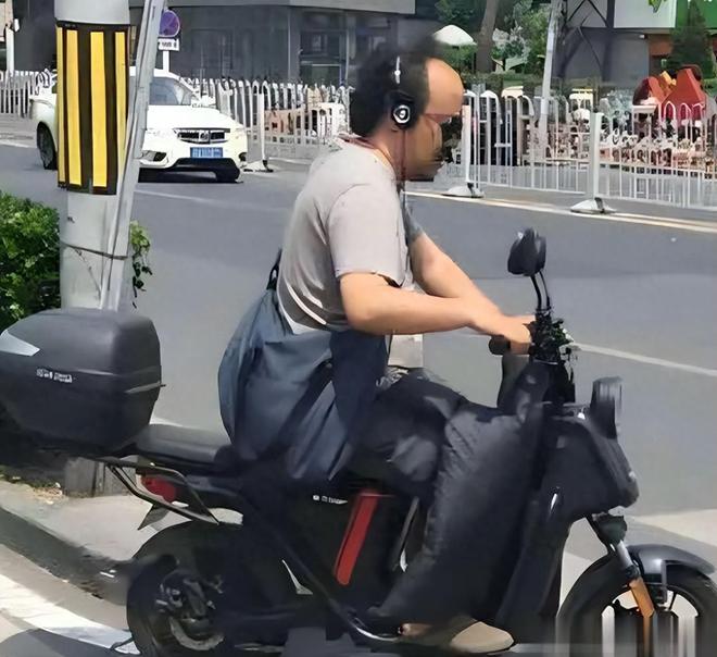 公牛最多领先34分大胜雄鹿：中国血统十号秀19+5+5 四号秀10分